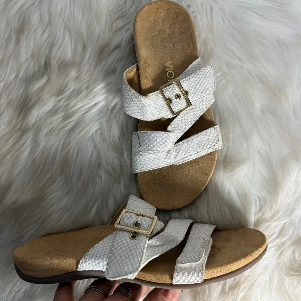 Vionic Skylar White Snakeskin Embossed Leather Slide Sandals‎ 8 Buckle Orthotic